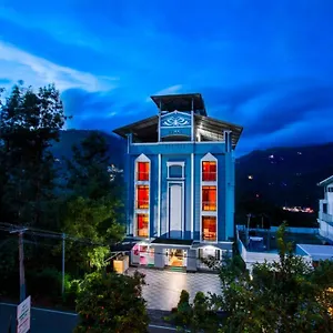 *** Hotel Misty Meadows India
