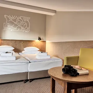 Hotel apartamentowy Daniel Griffin By Artery ***